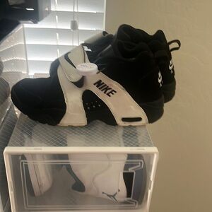 Bruce Smith Nike Air Veer. so hard to find black 10.5